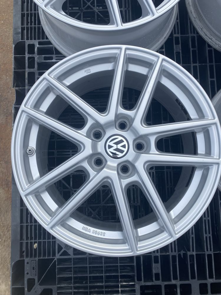 17 цола 5 х 112 мм Фолксваген , Ауди , VW , Audi