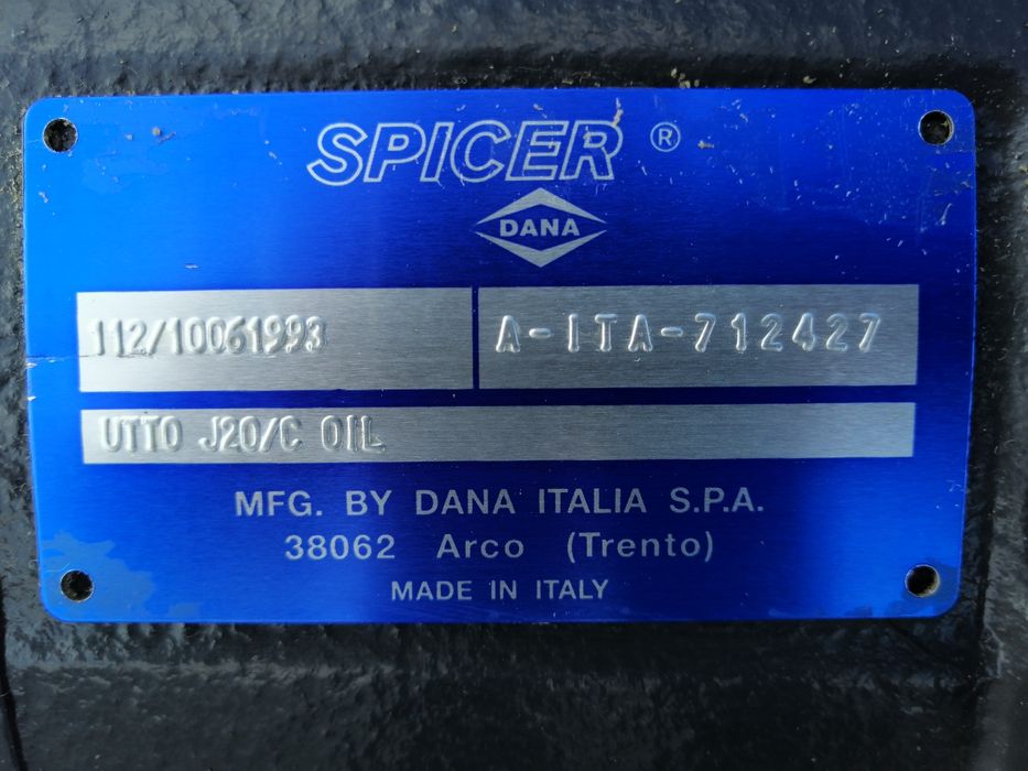 Punte pentru dumper de 9 tone marca Dana Spicer