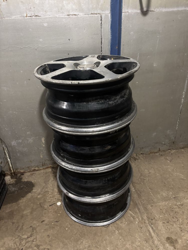 Продам диски на 13