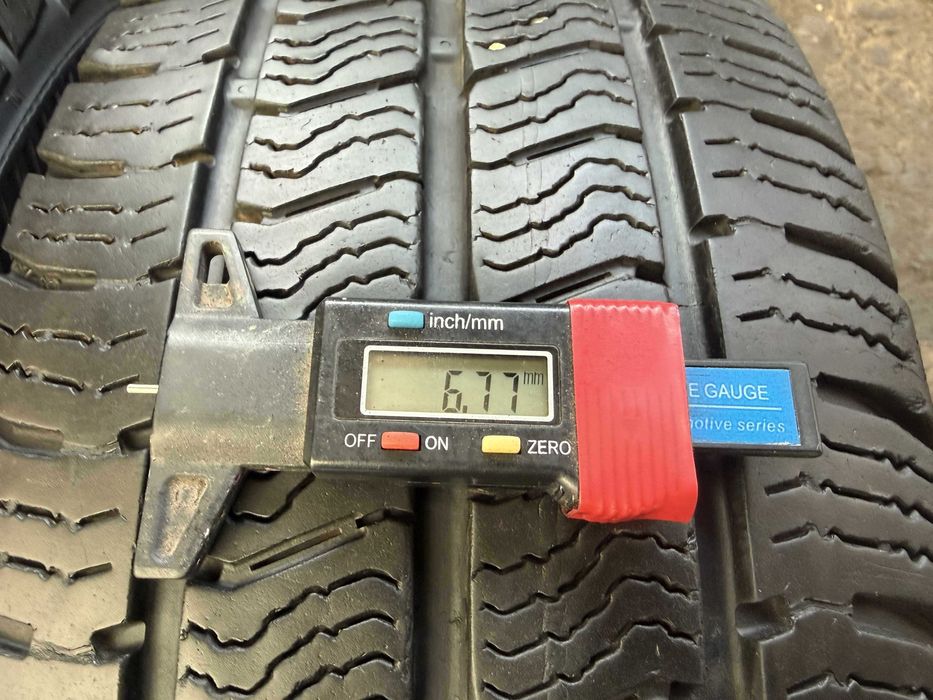 2x Anvelope iarna 215/65 R16C -  Barum Sovanis 3