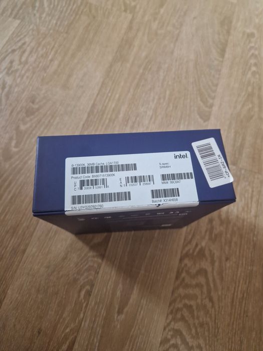 Cutie procesor I9 13900K