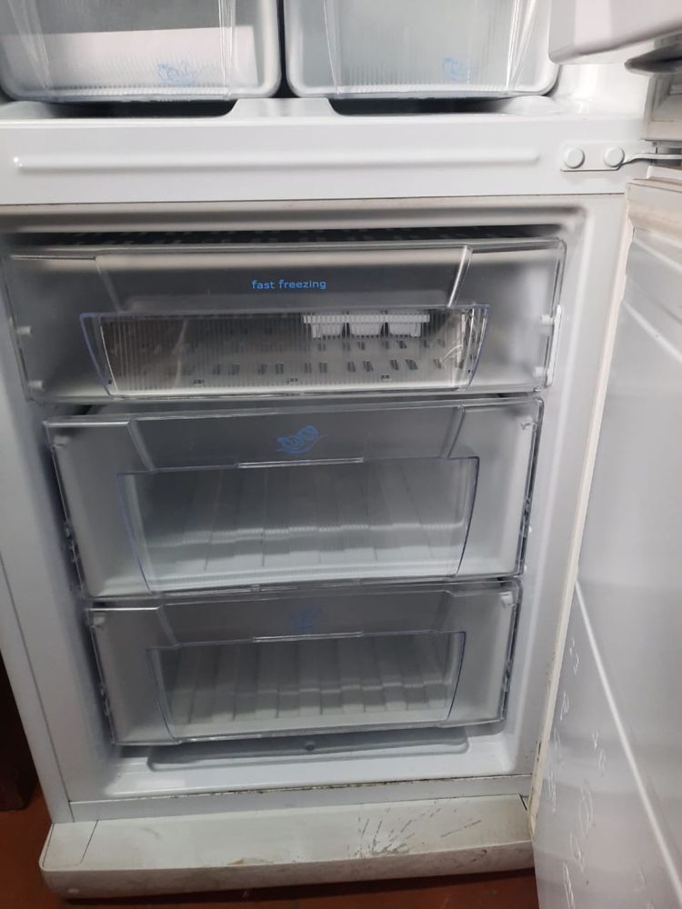 Продам холодильник не рабочий