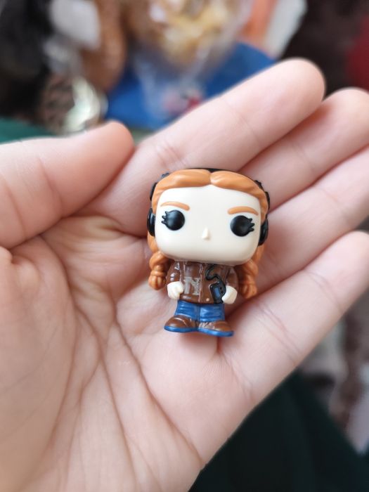 Макс из Kinder Joy Stranger Things