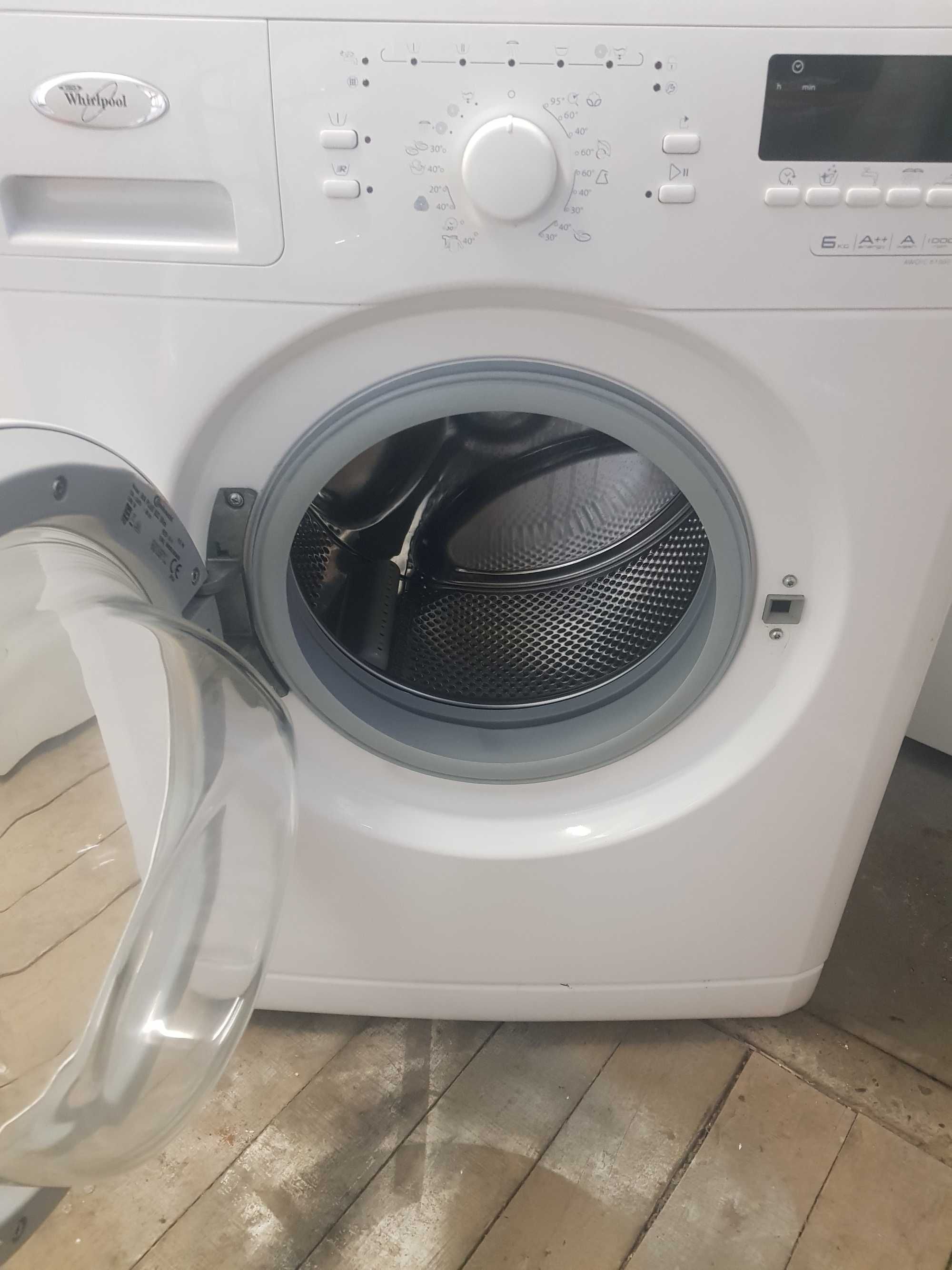 Продавам пералня Whirpool, 6KG