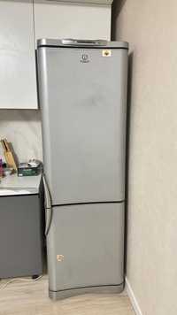 Нерабочий Холодильник Indesit