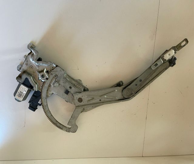 Macara cu motoras  stanga fata 93362661 / 93362661LH Opel Meriva prim