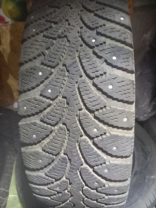 Продам шину одна на 15