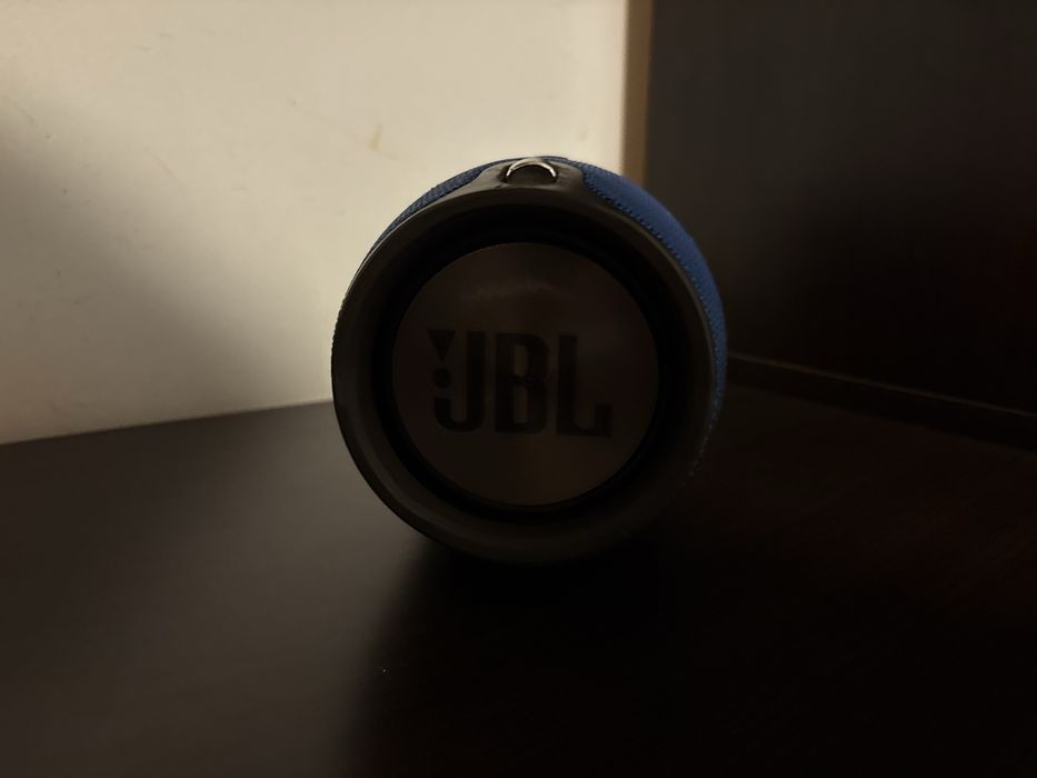 Vând JBL Extreme
