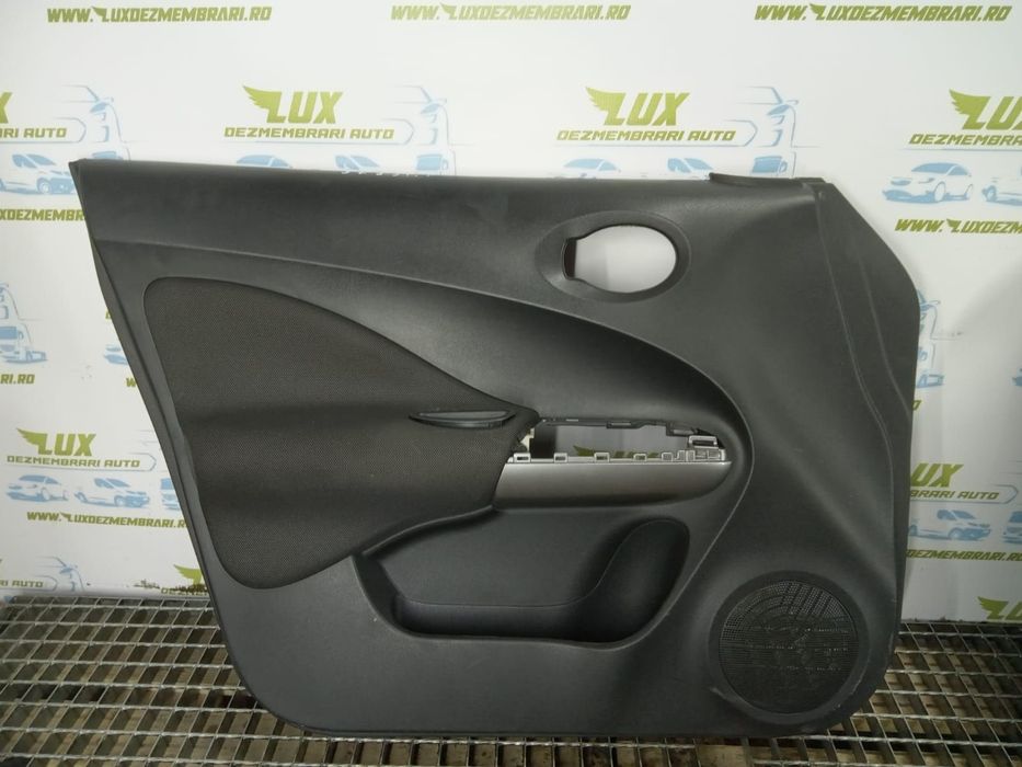 Fata de usa stanga fata Nissan Juke YF15  [din 2010 pana  2014]