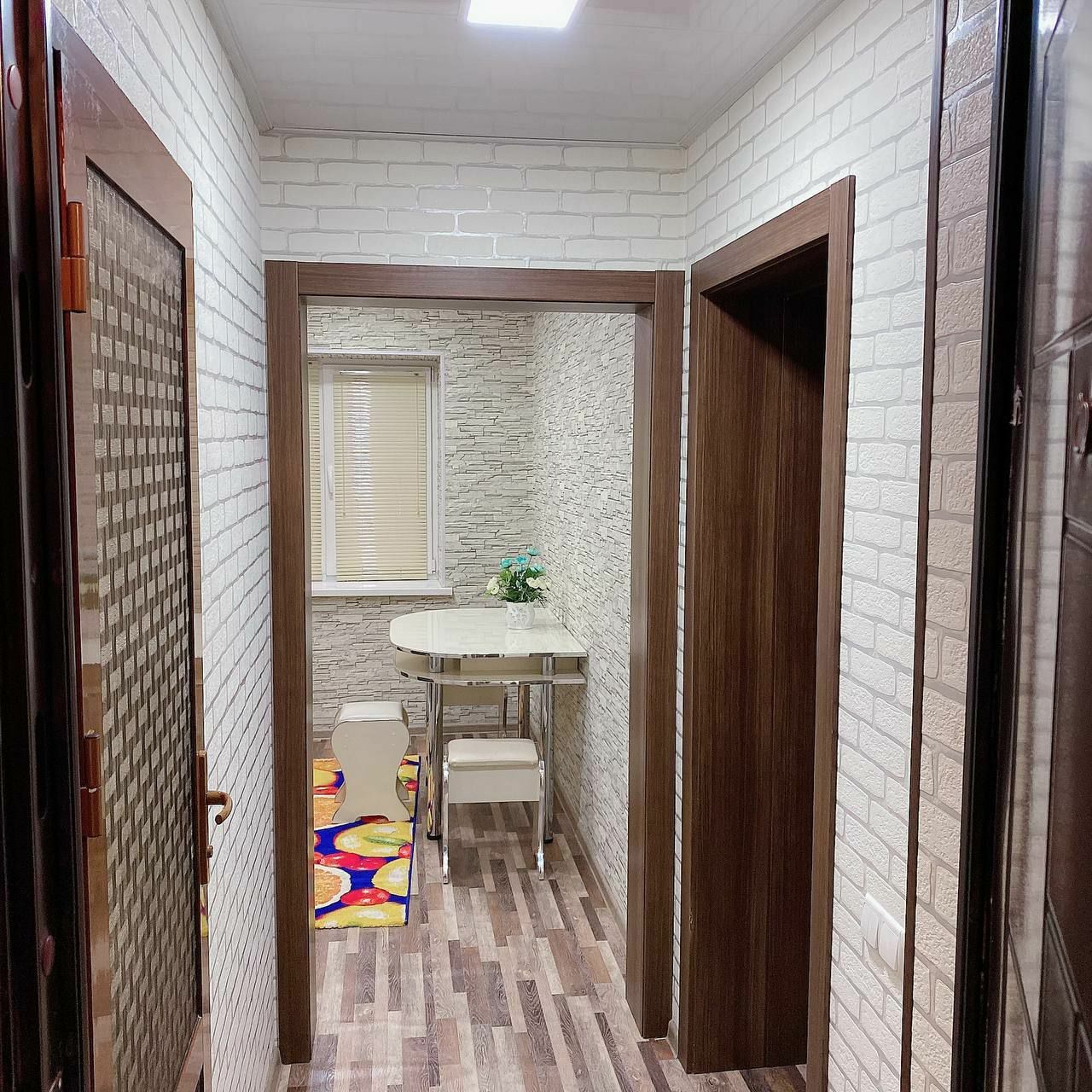 Продаётся 1 ком 2 этаж Гагарина