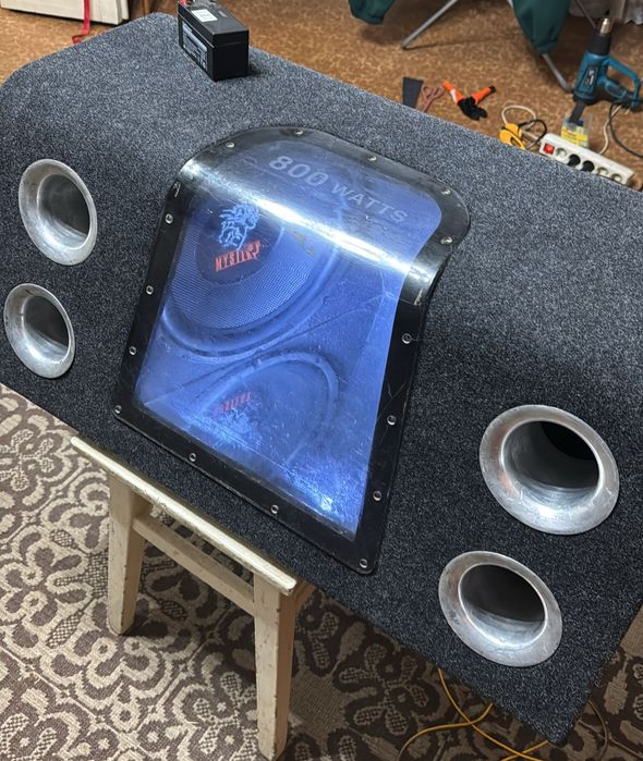 Продам субуфер с усилителем