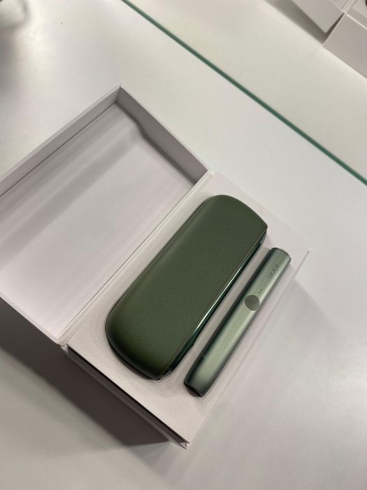 Vând iqos iluma Green