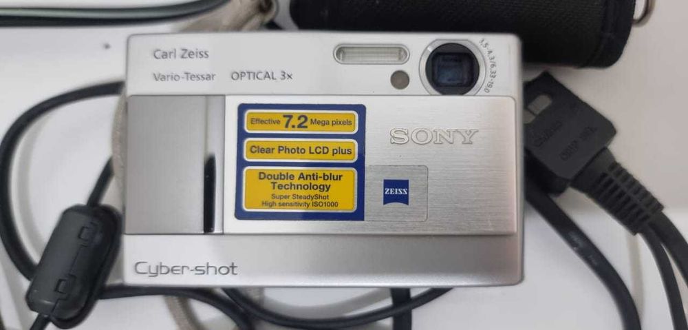 Продаётся фотоаппарат SONY Cyber shot 7.2 mega pixel