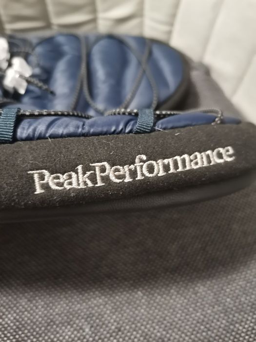 Vand papuci casa PEAK PERFORMANCE marimea 39