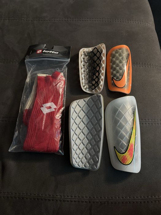 Футболни кори + подарък футболни чорапи (калци)