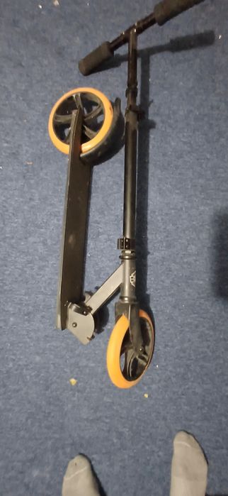 Trotineta  Adulți  -Copii