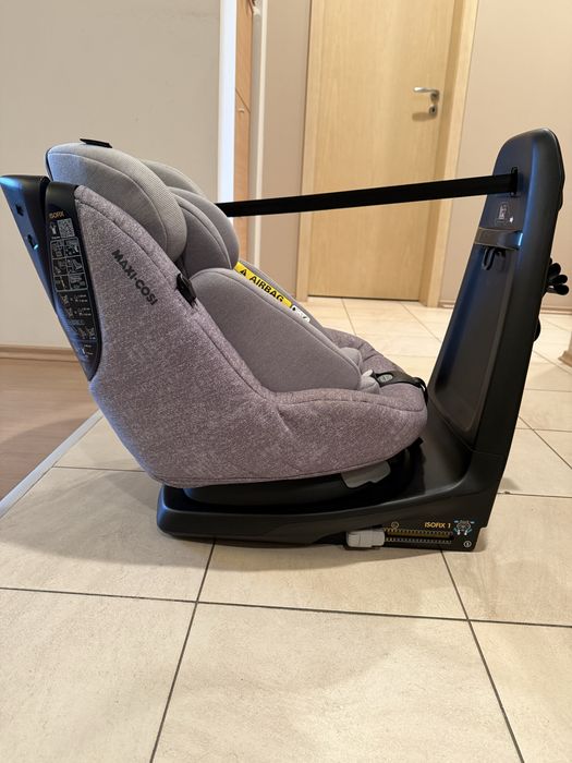 Детски стол за кола Maxi Cosi AxissFix Plus isofix