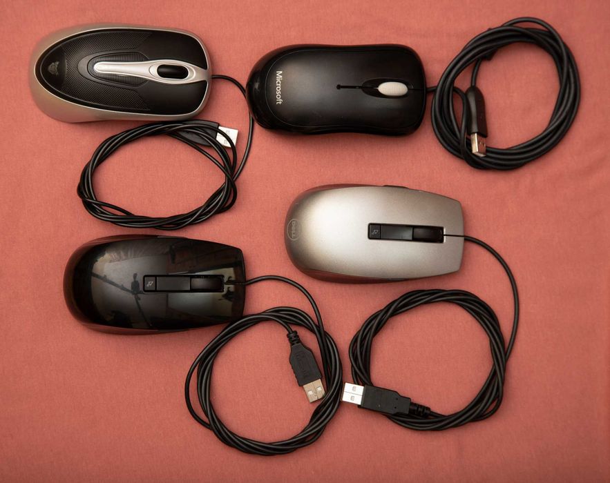 4 Mouse-uri cu fir USB