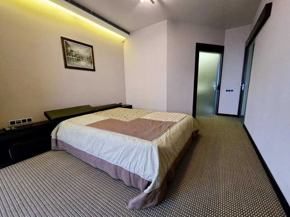 Тристаен имот в кв.Витоша