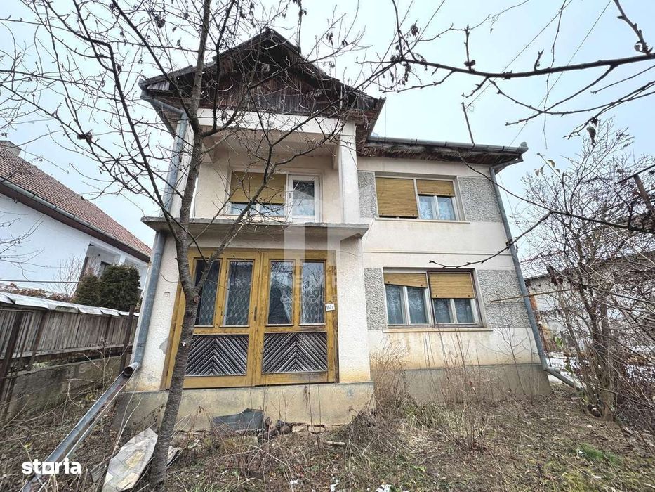 Casă cu 4 camere în Fântânele - Mureș