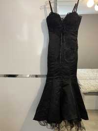 Черна бутикова рокля