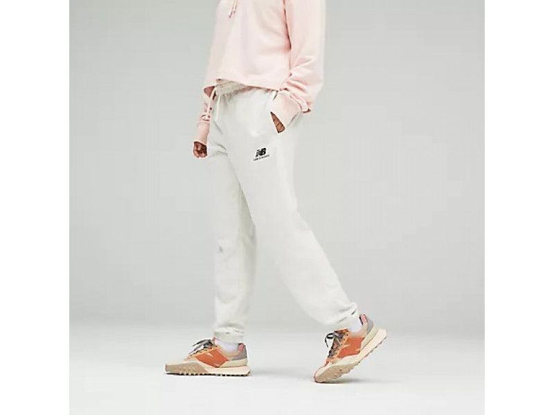 Панталони New Balance Essentials  размери - 4