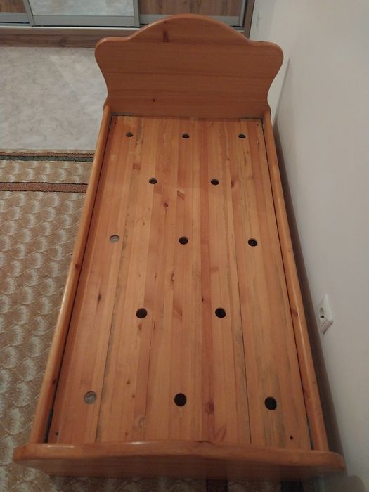 Продам детскую кровать.