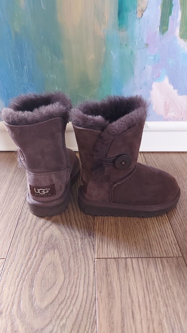 Детски велурени боти UGG