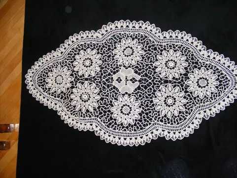 Vand fete de masa de macrame si mileuri