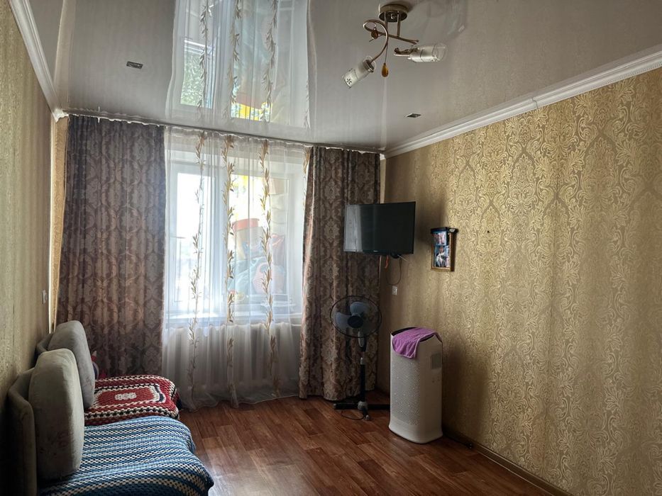 Продам 2х комнатную квартиру в центре