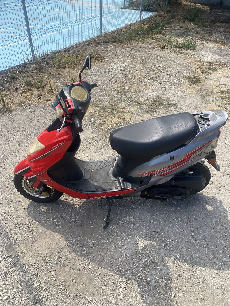 Скутер Sonik TOUR 80cc