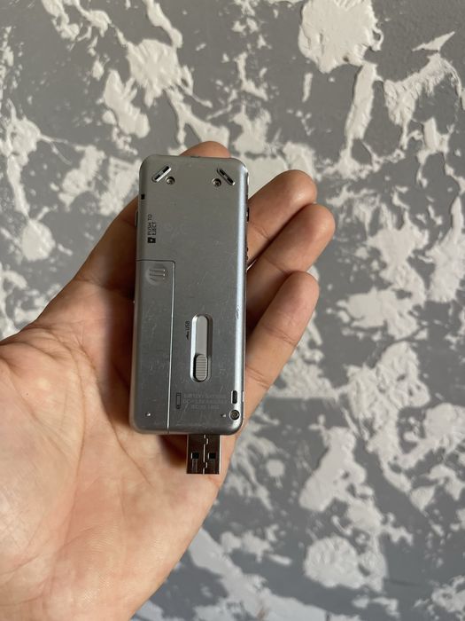 Диктафон 4г микро флешка