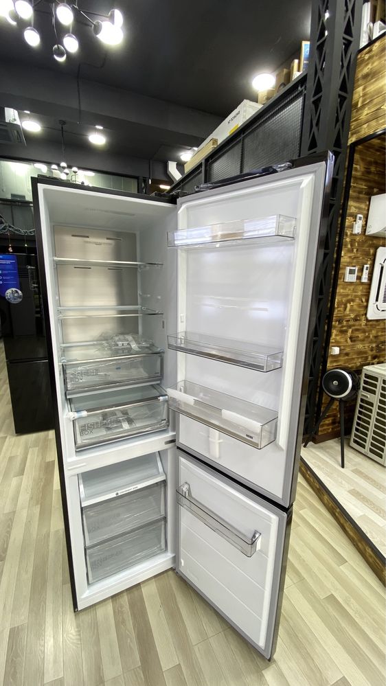 Холодильник Midea модель MDRB521MIE280DM (чёрный) на 360 литров