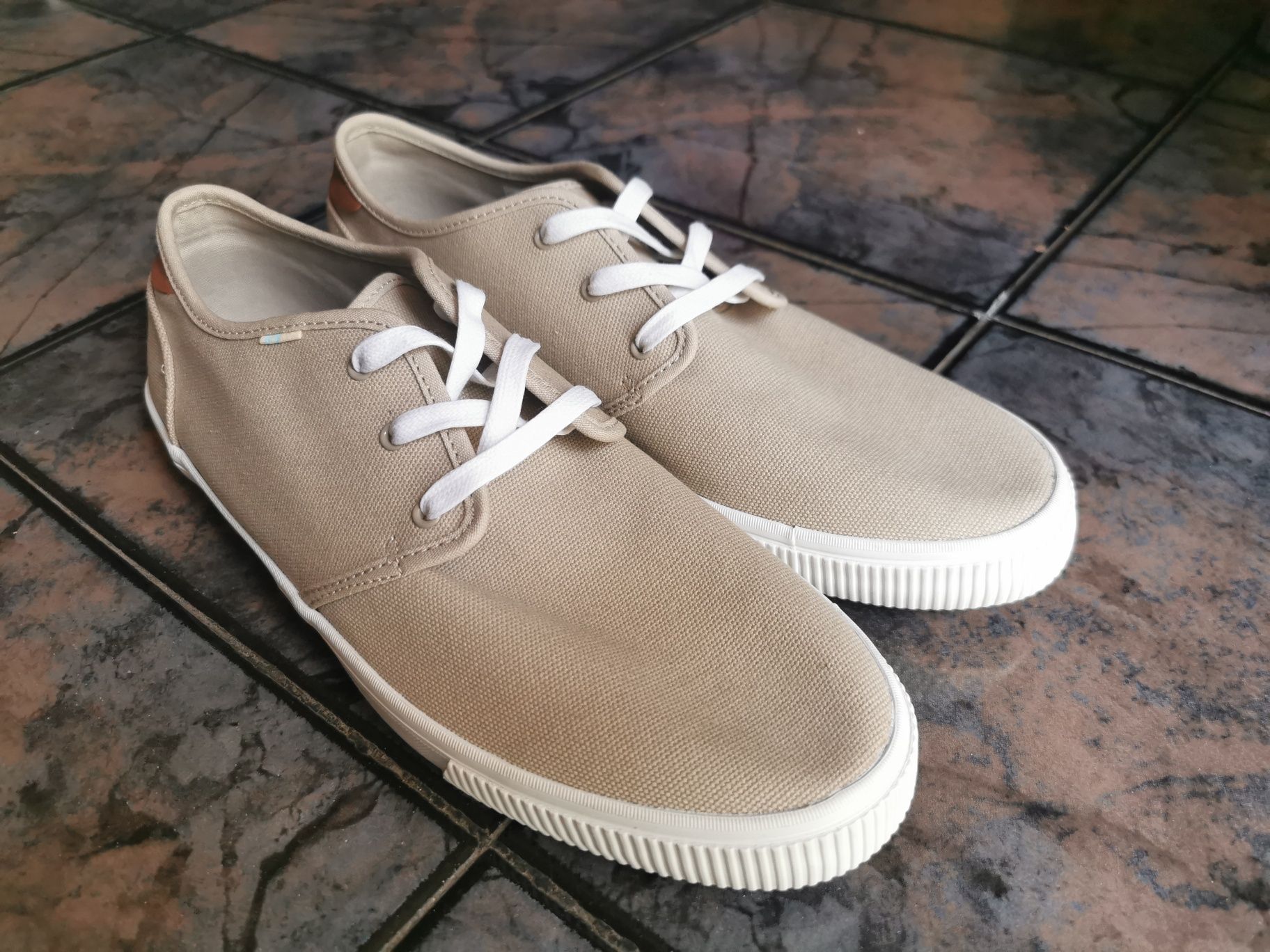 Кецове Toms Carlo