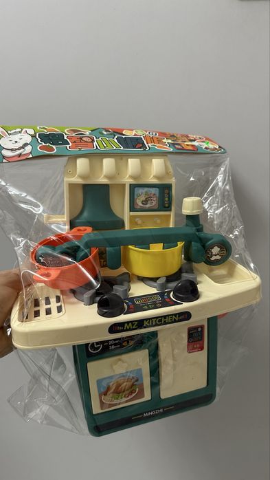 Игрушечная кухня