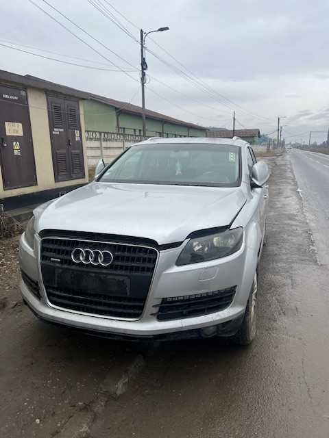 Bara fata Audi Q7 2oo5-2009 pe argintiu LY7W