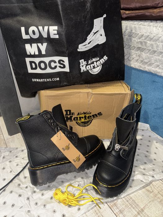 Продам Мартинсы новые