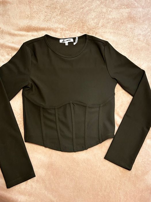 Top cu mânecă lungă