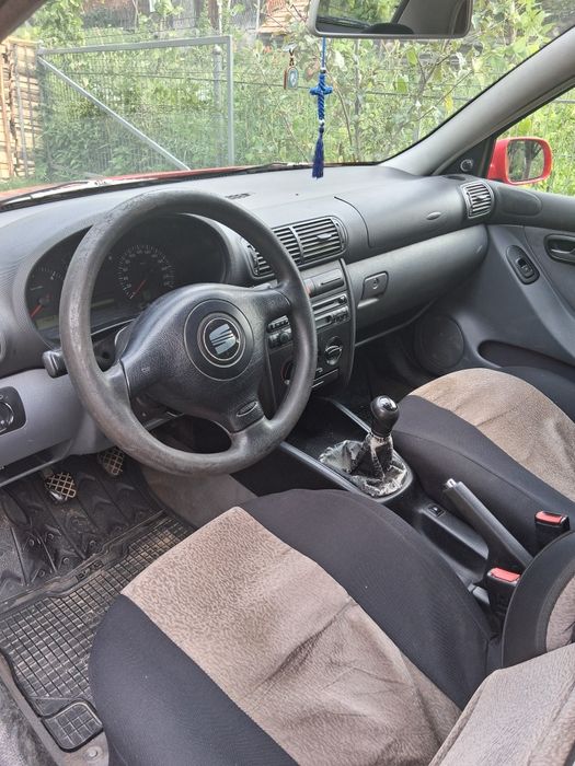 Vând Seat Leon, an 2000