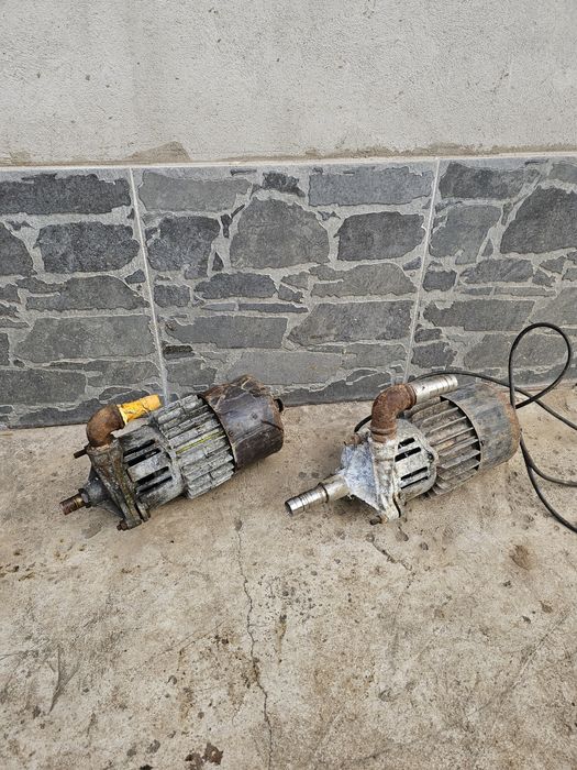 Pompe Cama de Pitești și de București, 4 la număr