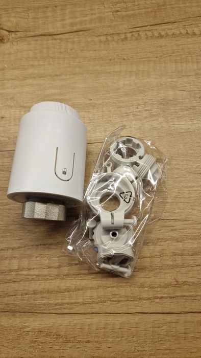 Termostat inteligent pentru calorifer Sonoff Zigbee
