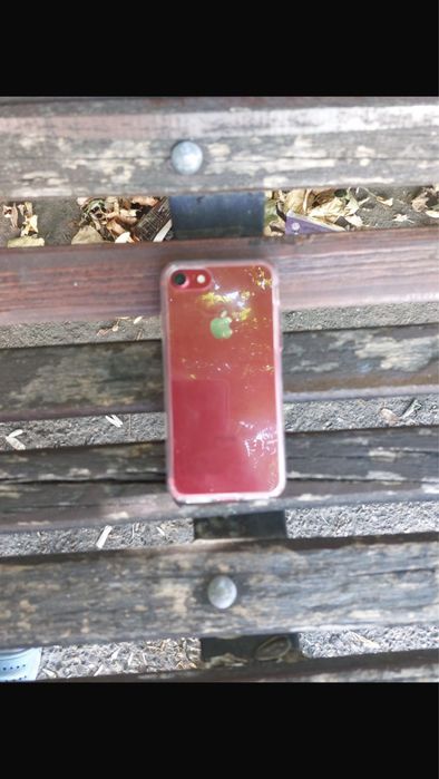 Iphone 7 Red cu 128 GB