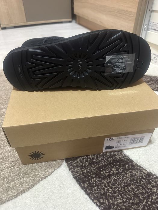 Ghete UGG mini Piele impermeabil 36-38-39