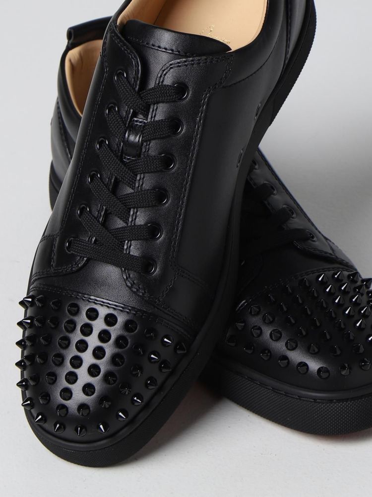 Sneakers  *Christian Louboutin*