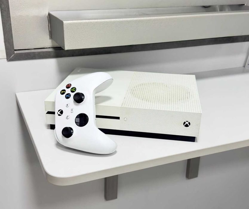 Xbox One S (Шахтинск, 40 Лет Победы 60) Лот 777563