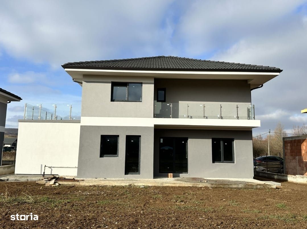 De vânzare casă nouă, semifinisată, în Luna De Sus, com. Florești