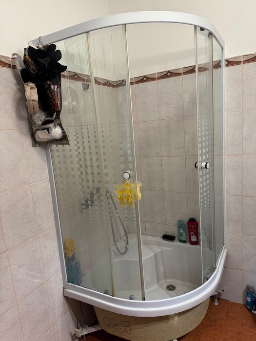 Vând cabină de duș