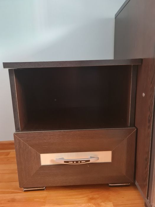Vand mobilier dormitor