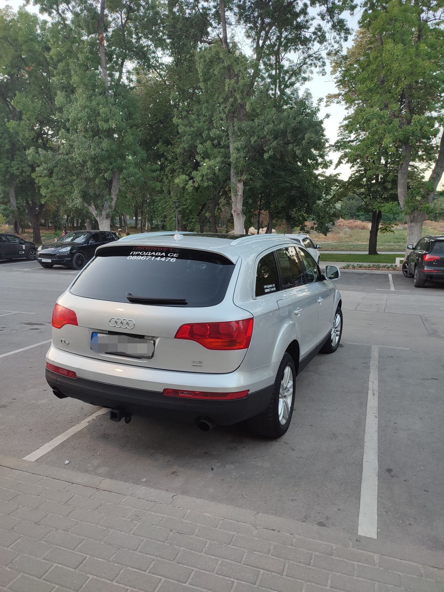 Audi Q7 , 3.6 бензин с газово (на мястото на резервната гума)