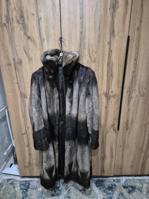 Продам шубу норковую